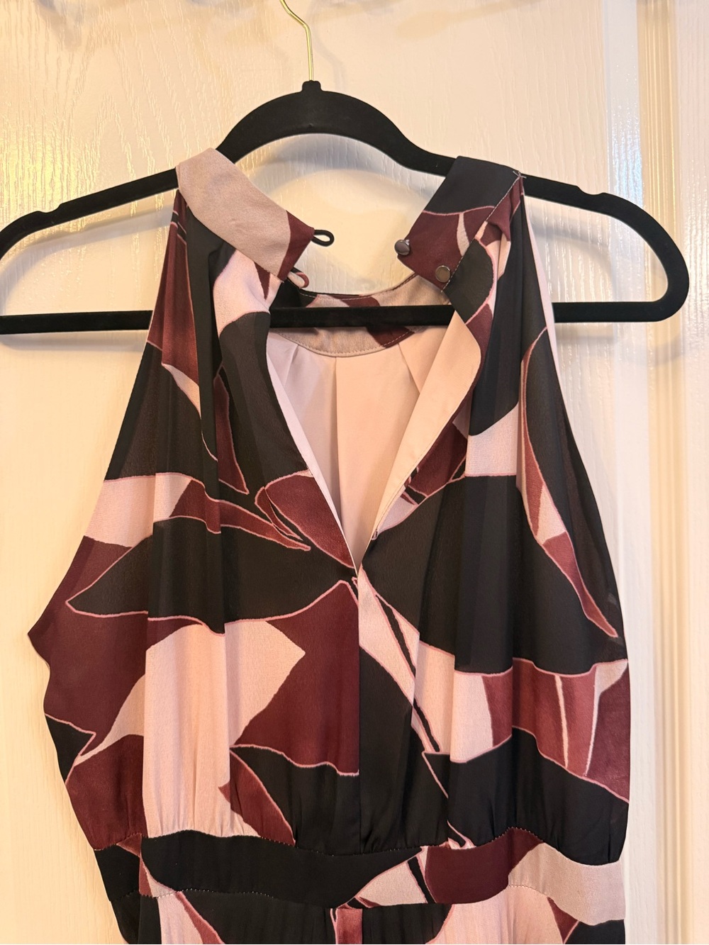 ANTONIO MELANI Sleeveless Halter Top in Blush, Burgundy & Black - Picture 4 of 5